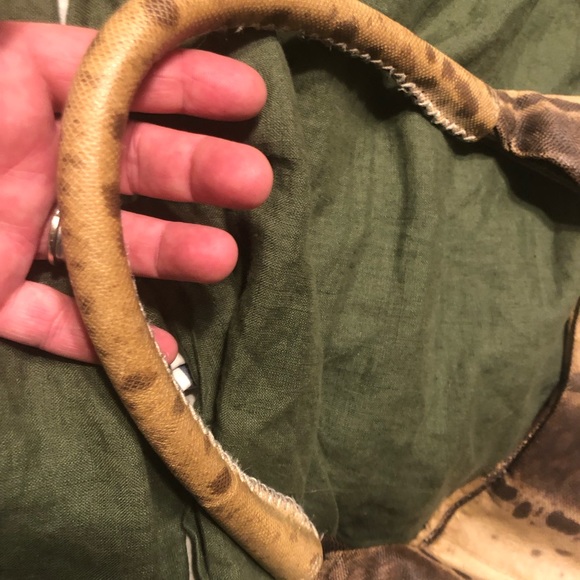 ๐ด๐คฉ DEVI KROELL DESIGNER PYTHON SNAKESKIN HOBO SHOULDER BAG!๐ - Picture 14 of 17